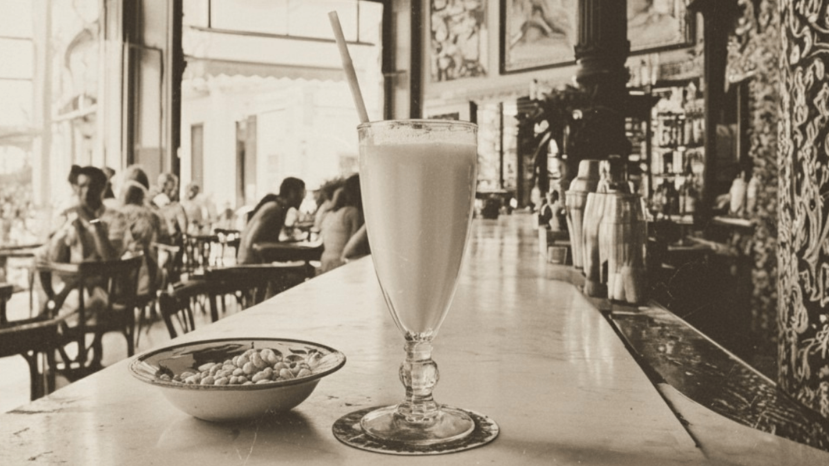 Horchata de chufa servie dans un café espagnol traditionnel